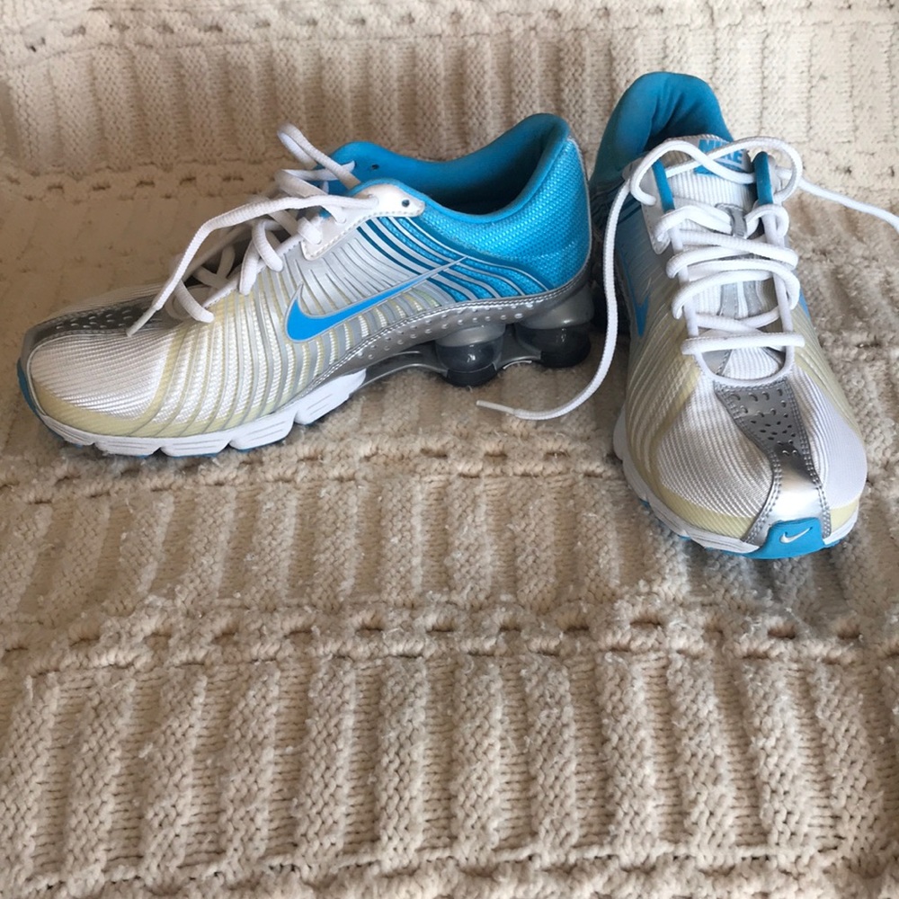 Nike Shox